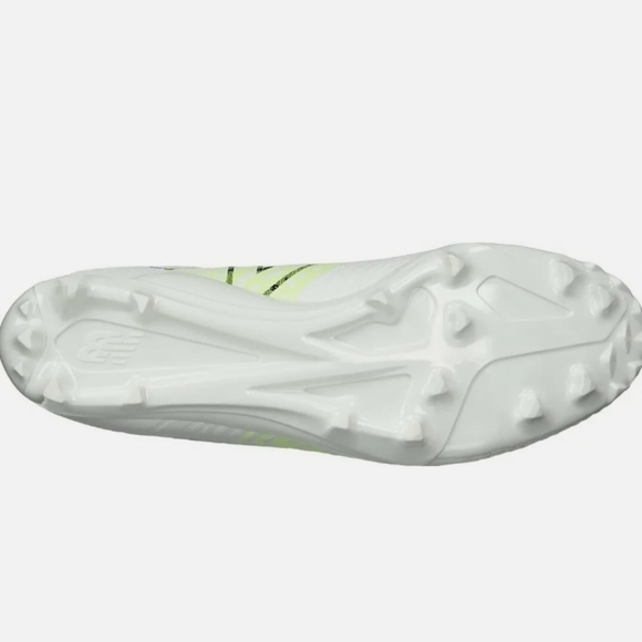 New Balance Shoes New Balance Rush V3 Mens Size 2 White Mid Lacrosse Cleats Rushmw3 Poshmark
